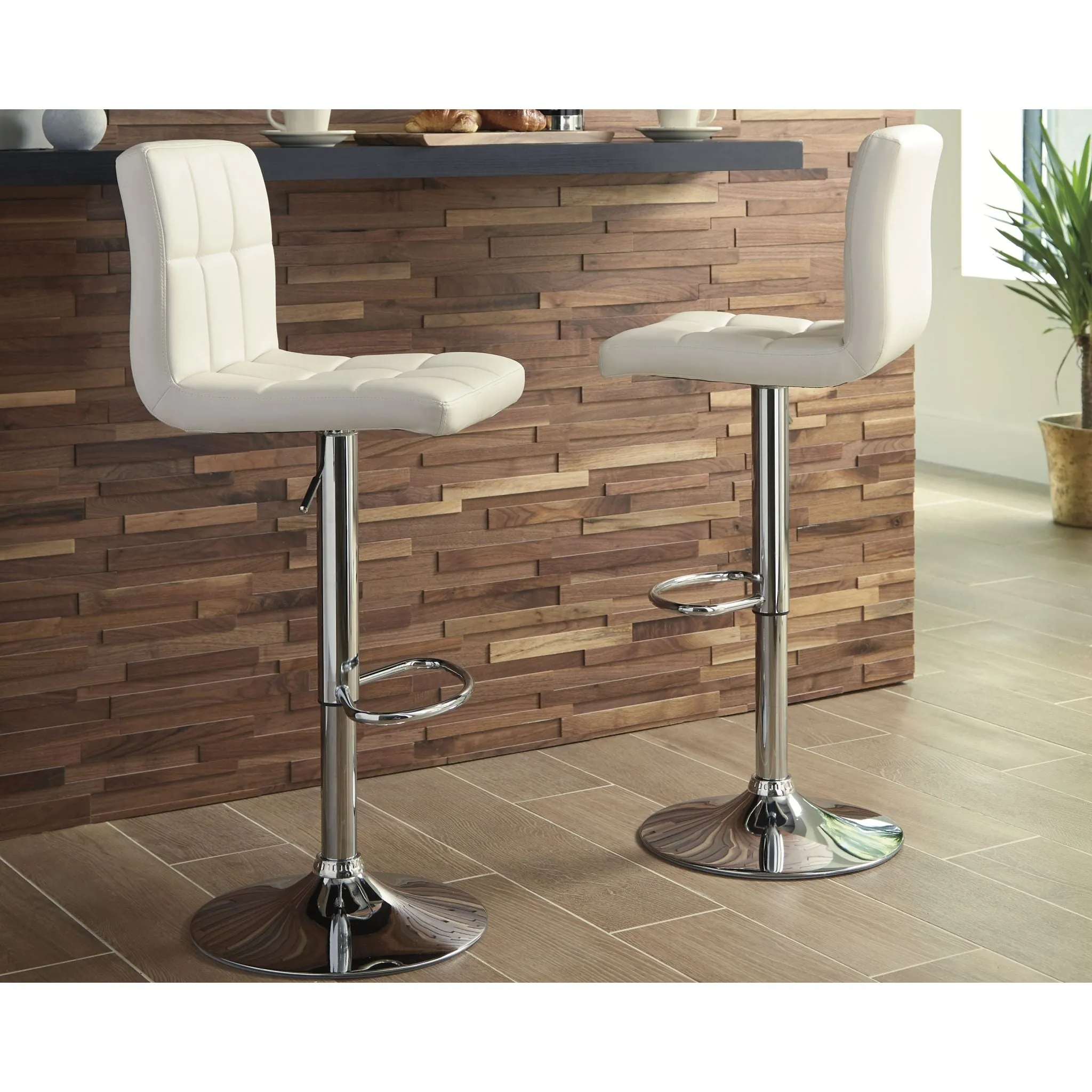 Bellatier Adjustable Height Stool