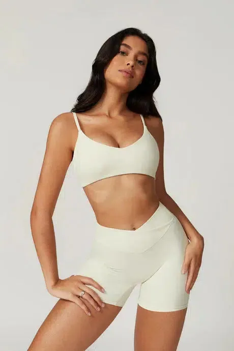 Chia – Sustainable design – Everyday activewear shorts