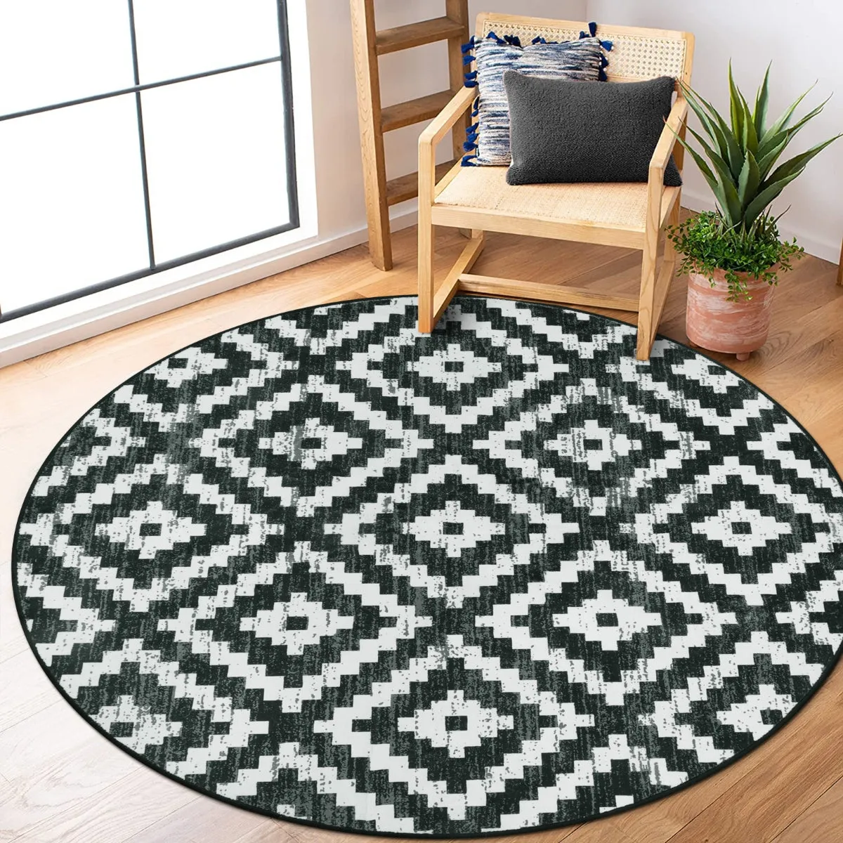 Joanne Modern Moroccan Geometric Kilim Black Rug