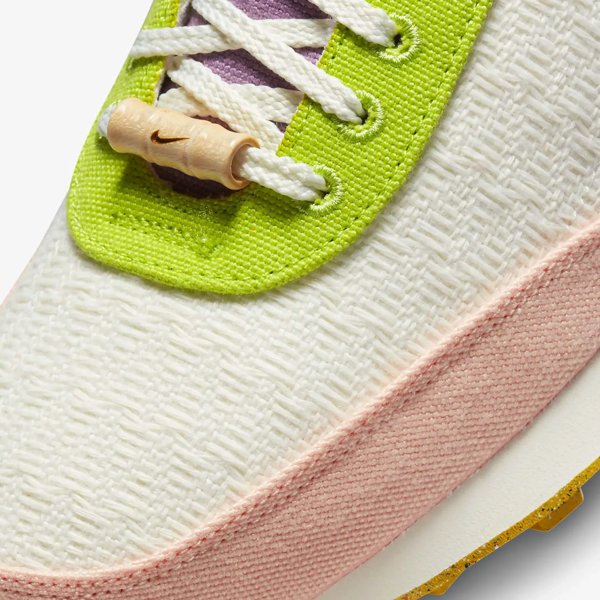 Nike | WMN'S DAYBREAK SE  { ARCTIC ORANGE / WORN BLUE