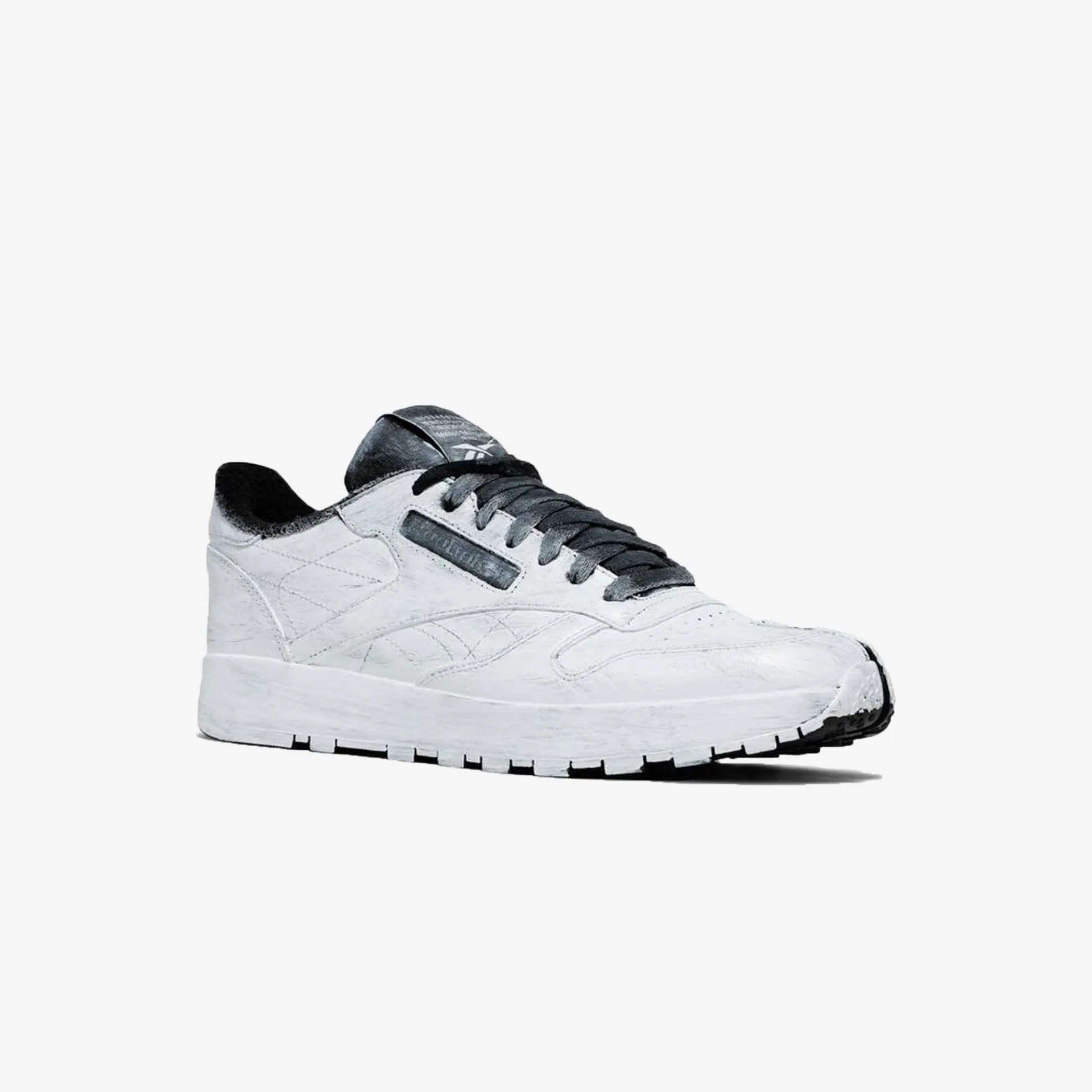 Reebok | PROJECT 0 CL  { BLACK/WHITE/BLACK
