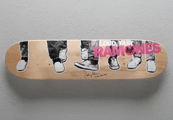 Sk8ology Single Display Bagged - Hang your Skate Deck