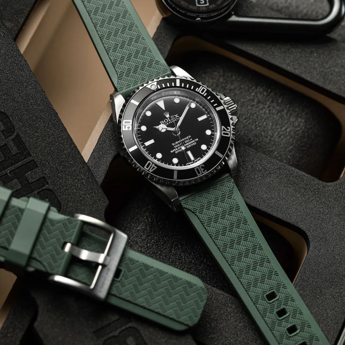 TitanFlex Rubber Watch Strap - Abyss Black