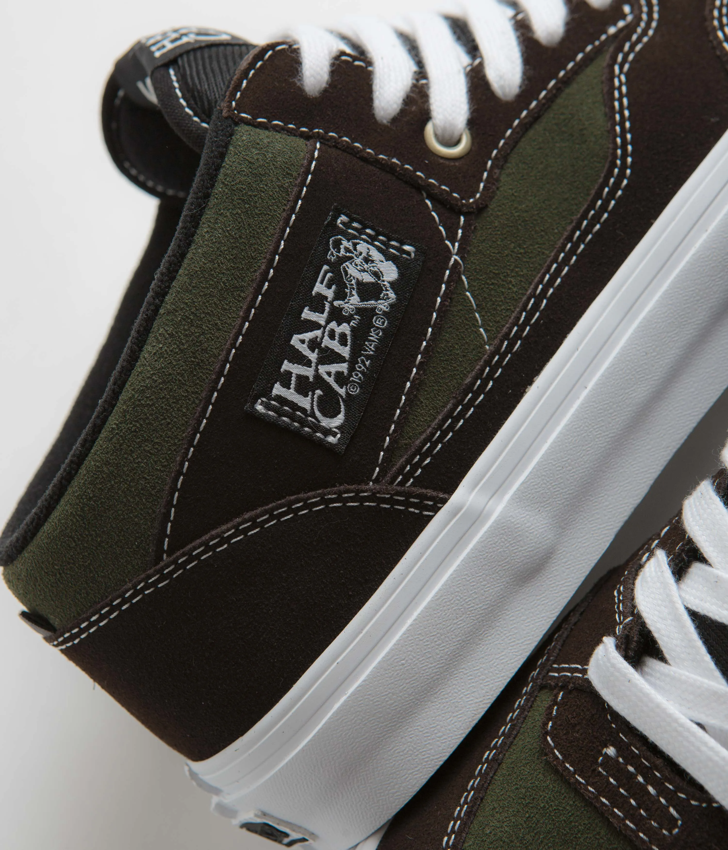 Vans Skate Half Cab '92 VCU Shoes - Dark Brown / White